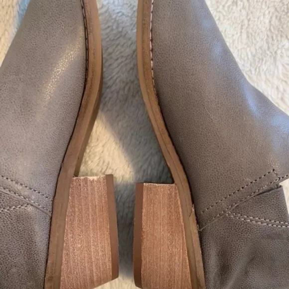 Gray Lucky Brand Booties Sz 7 M - Picture 6 of 11